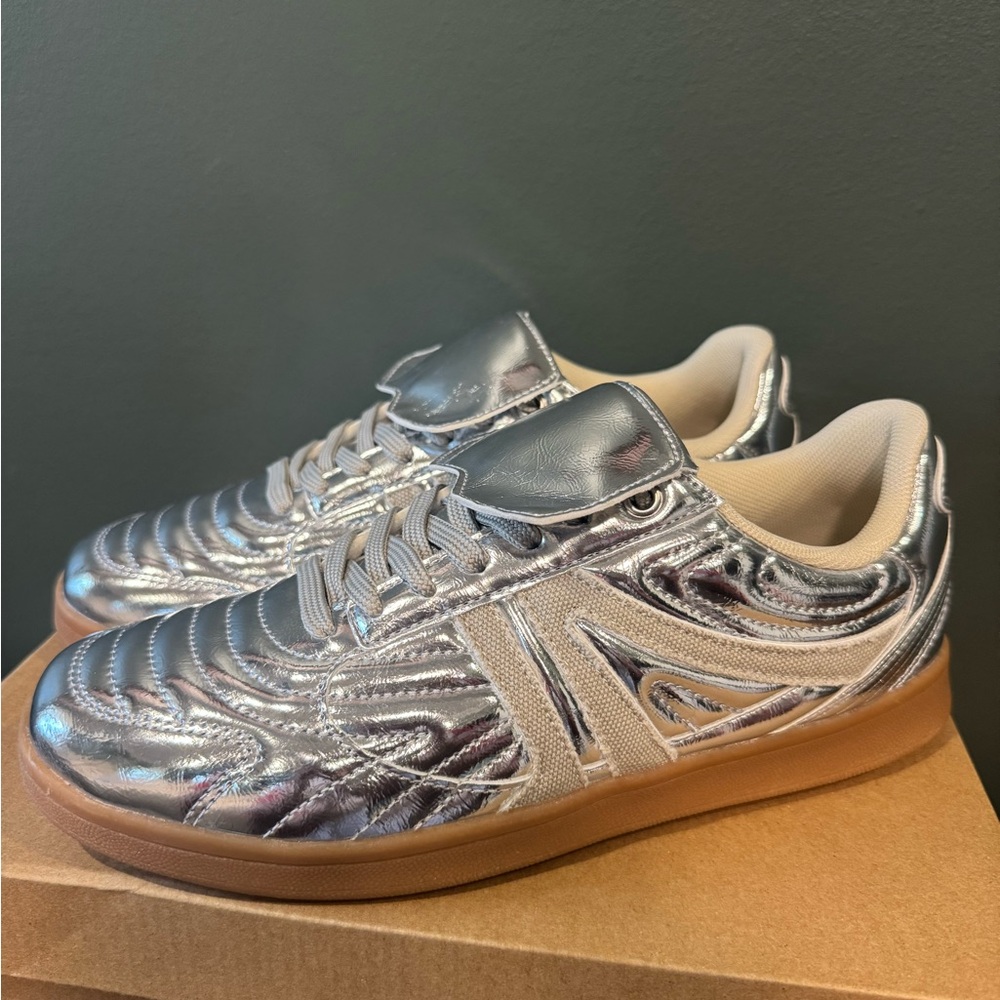 Steve Madden Madrid Athletic Shoes